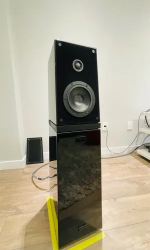 Caixa Acústica Hi End Verity Audio