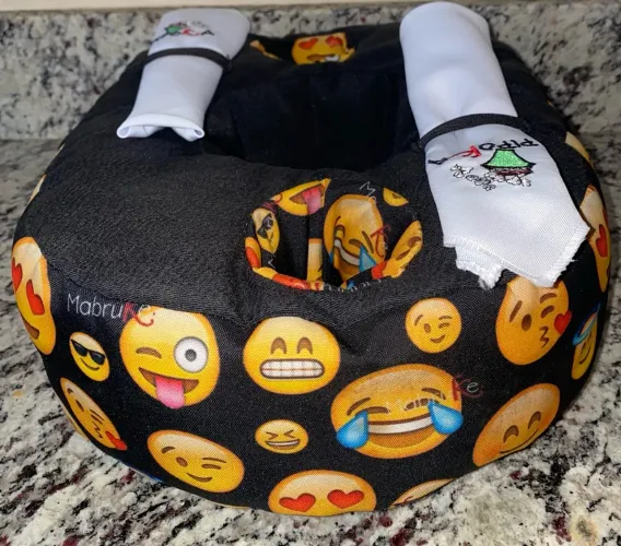 Almofada Emoji Porta Pipoca E Copos 