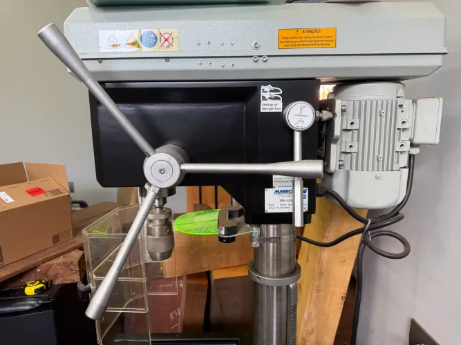 furadeira de coluna manrod mr 828