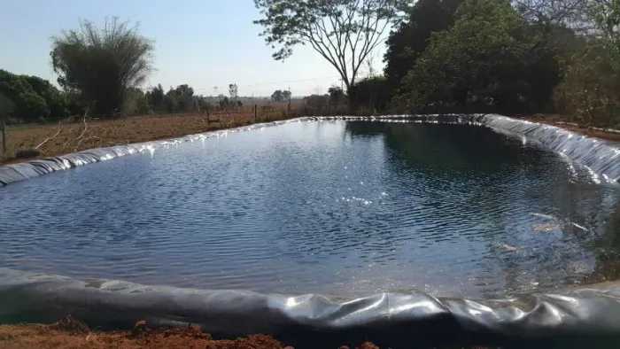 Geomanta Pead 0,8 mm Preta para Lagos, Jardins, Lajes. 15 x 8