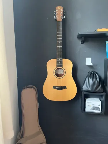 Violão Taylor Baby com Captação Elétrica da Fishman, Sonitone.