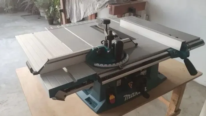 Serra Circular de Bancada 255 mm 1500W 220V Makita MLT100