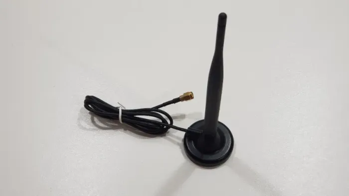 Antena Multilaser ML-AI-5dbi Omni-direcional Interna de mesa de 5dBi 2.4GHz