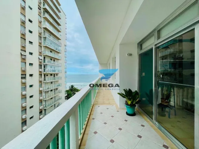 Apartamento 4 Dormitórios com ampla sacada e Vista mar á venda na Praia das Pitangueiras c