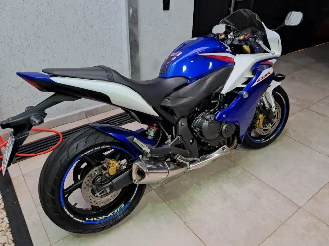 Vendo Moto Honda CBR 600F
