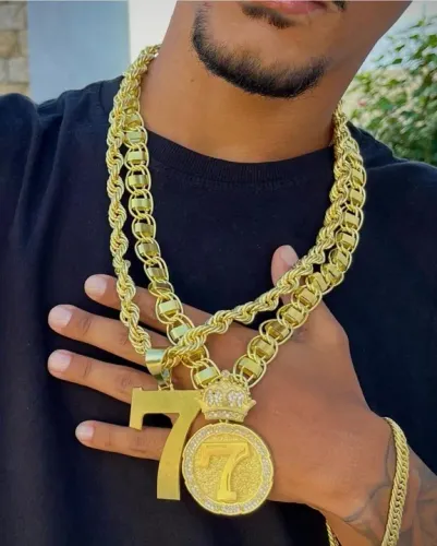 Corrente e pingente moeda antiga Promoção