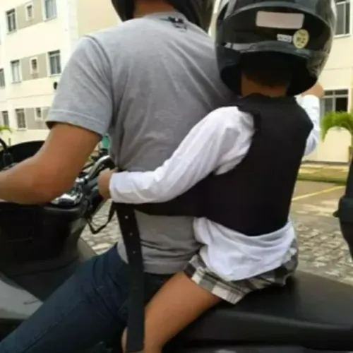 Colete com cinto de segurança infantil para criança garupa de moto