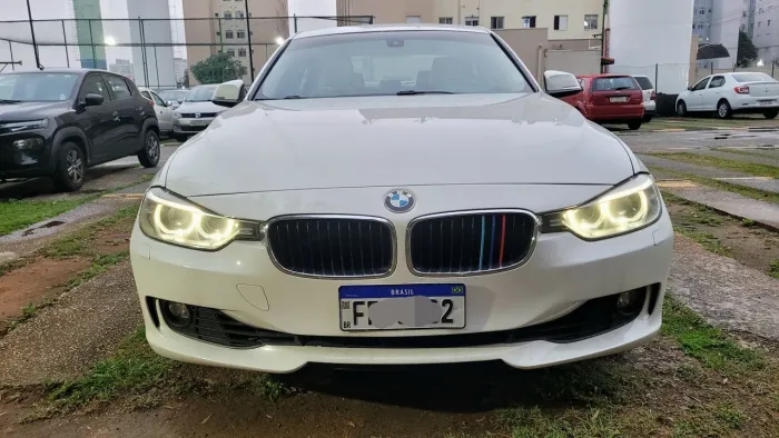 BMW 320I A 2.0 Turbo/activeflex 16V 184cv 4P 2014