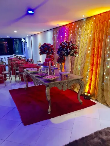 ALUGA-SE ESPAÇO PARA FESTAS/EVENTO EM ITAPUÃ 