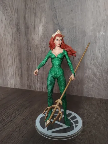 Mera DC direct