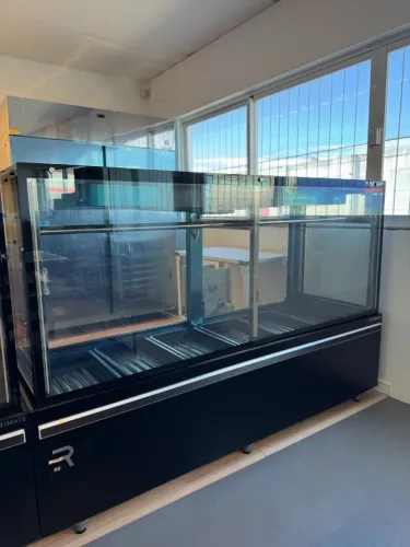 balcão de açougue 2M com gancheira refrimate (alef)