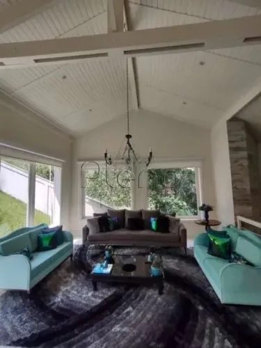 Casa para venda com 3 suítes no Vista Alegre, Vinhedo.