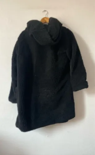 Casaco de Pelúcia Preto - feminino 