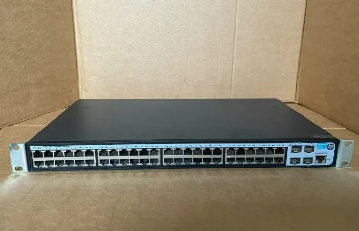 Switch HP V1920-48G 48 portas 10/100/1000 RJ-45 4 portas SFP JG927A