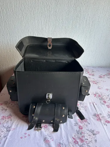 Alforge para moto em couro 