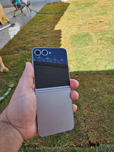 Samsung Galaxy Z Flip 6 SEM DETALHES aceito troca passo cartão