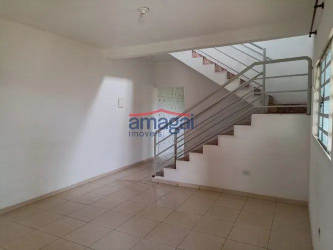 Casa de 4 quartos para venda no bairro Jardim das Flores