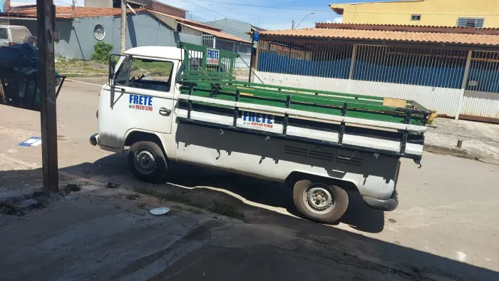 FRETE E MUNDAÇAS.