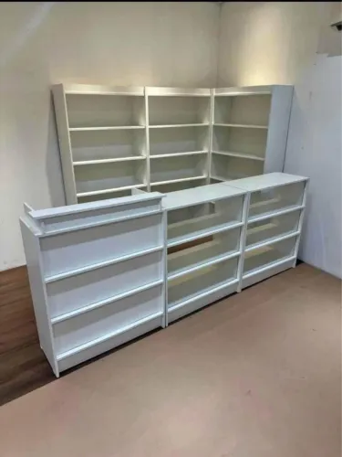 BALCÃO CAIXA + BALCÕES VITRINES E PRATELEIRAS MDF 