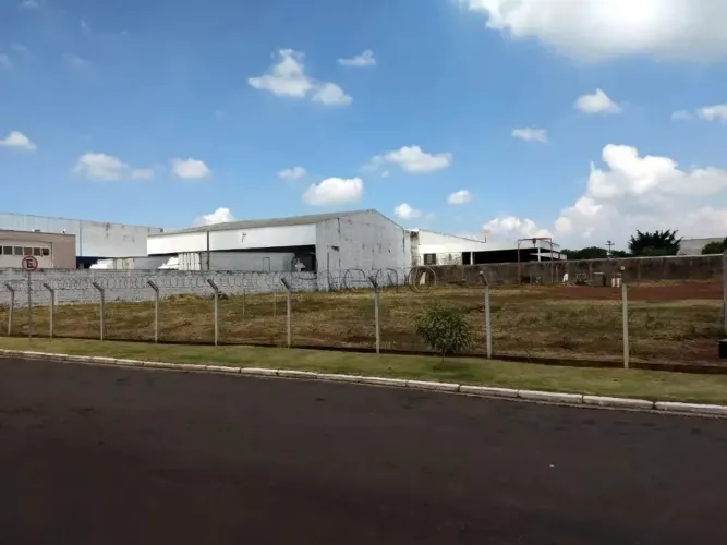 Terreno à venda com 1949.5 m² no Terminal Intermodal de Cargas (TIC), Campinas.