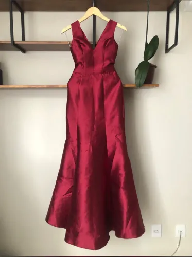 Vestido longo Formatura/Casamento madrinha vinho P