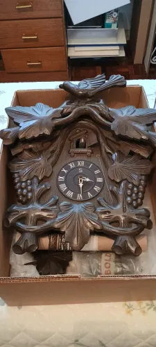 Relógio de antiquário cuco 