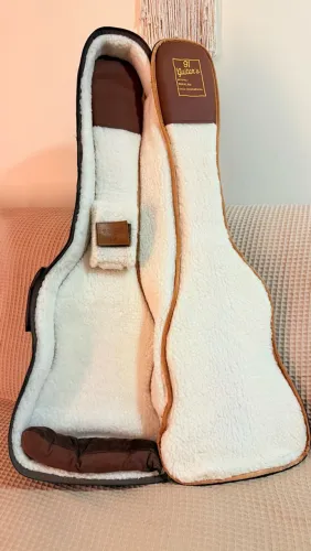 SEMI-CASE BASS