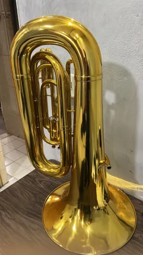 Tuba Conn 10J