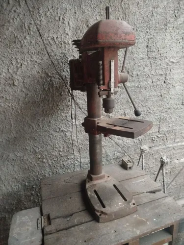 Furadeira de bancada