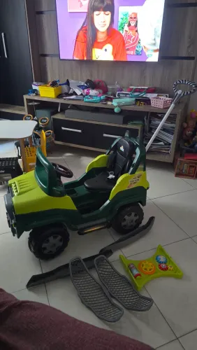 Triciclo Passeio/pedal Infantil Diipi Verde- Calesita Cor Verde
