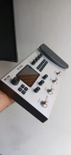Pedaleira MK300 