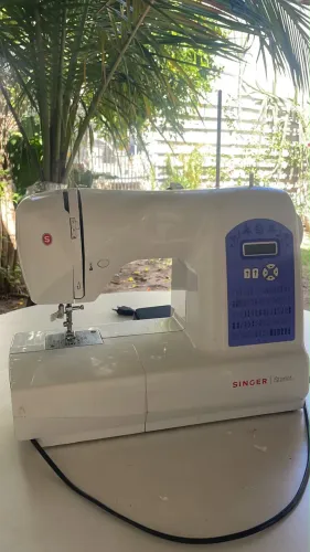 Máquina de costura 