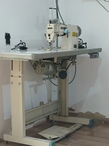Vendo máquina de costura industrial
