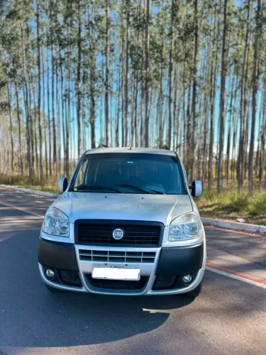 Fiat Doblo Attractive 1.4 Fire Flex 8V 5P 2012