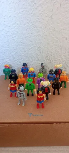Minaturas Playmobil Kinder ovo coleção Dc