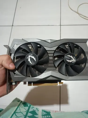 Rtx 2060 zotac com defeito 