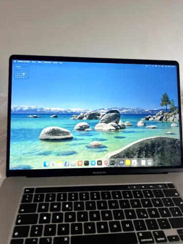 MacBook Pro 16" 2019 Intel Core i9 64GB RAM SSD 1TB