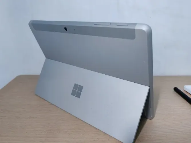 Microsoft Surface Go 2 Perfeito estado - 8GB RAM Windows 11 