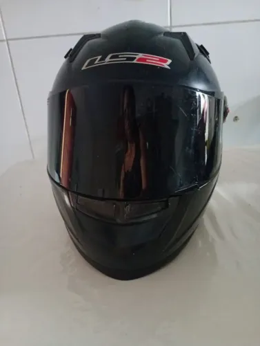 Capacete