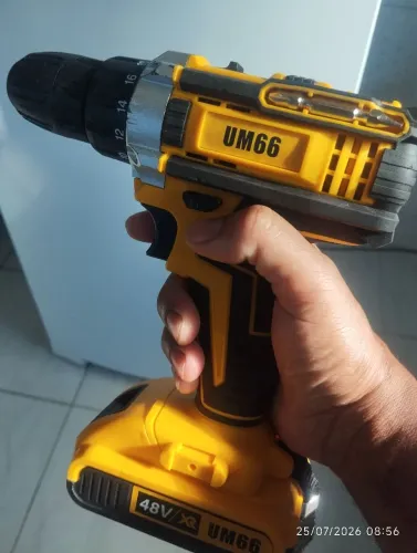Furadeira e parafusadeira