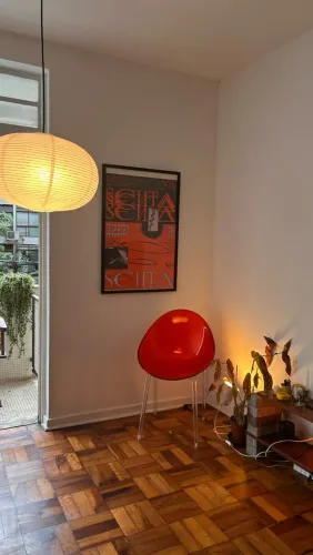 Cadeira Kartell Mr. Impossible Vermelha acrílico - Philippe Starck - Original