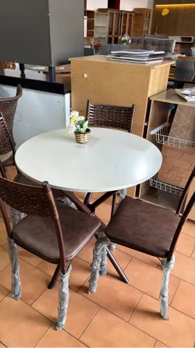 Mesa Granito Nova Com 04 Cadeiras 
