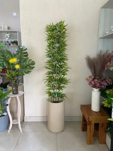 Bambu artificial com vaso de polietileno 