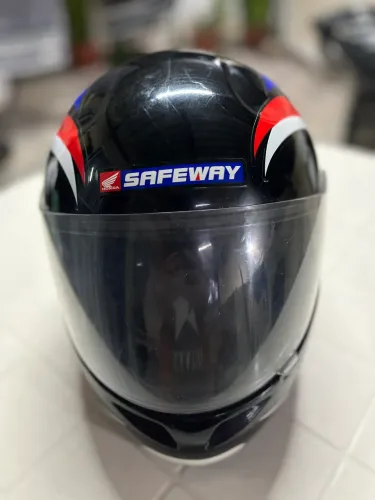 Capacete