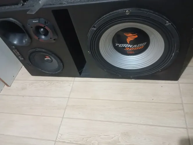 Vendo tudo JBL