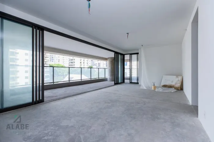 Apartamento para venda em Campo Belo com 3 quartos, sendo 3 suítes, 210m²