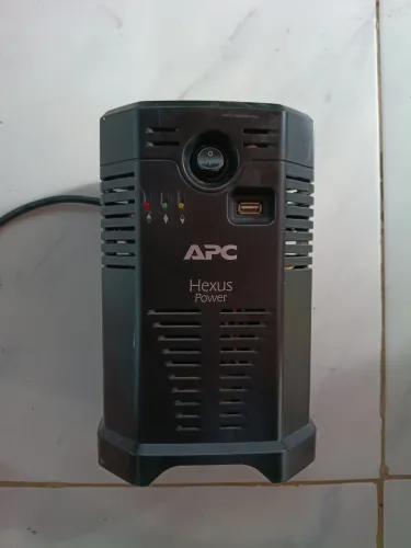 Estabilizador Apc Hexus 500Va Aut 115 Pt Basico V.2 -Bivolt 220/110