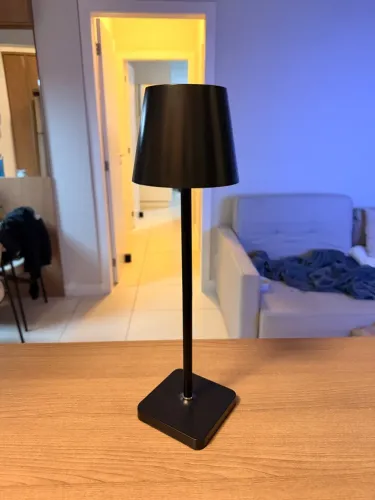Luminária Led Inteligente - Carrega por fio