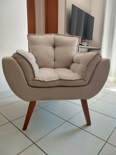Poltrona Opala em Linho