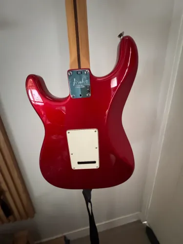Guitarra Fender USA edição de aniversário 
